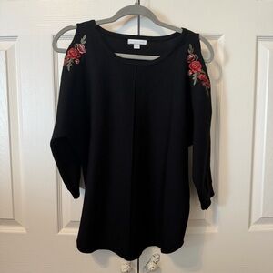 New York & Company Black Cold Shoulder Red Rose Appliqué Tunic Sweater Small